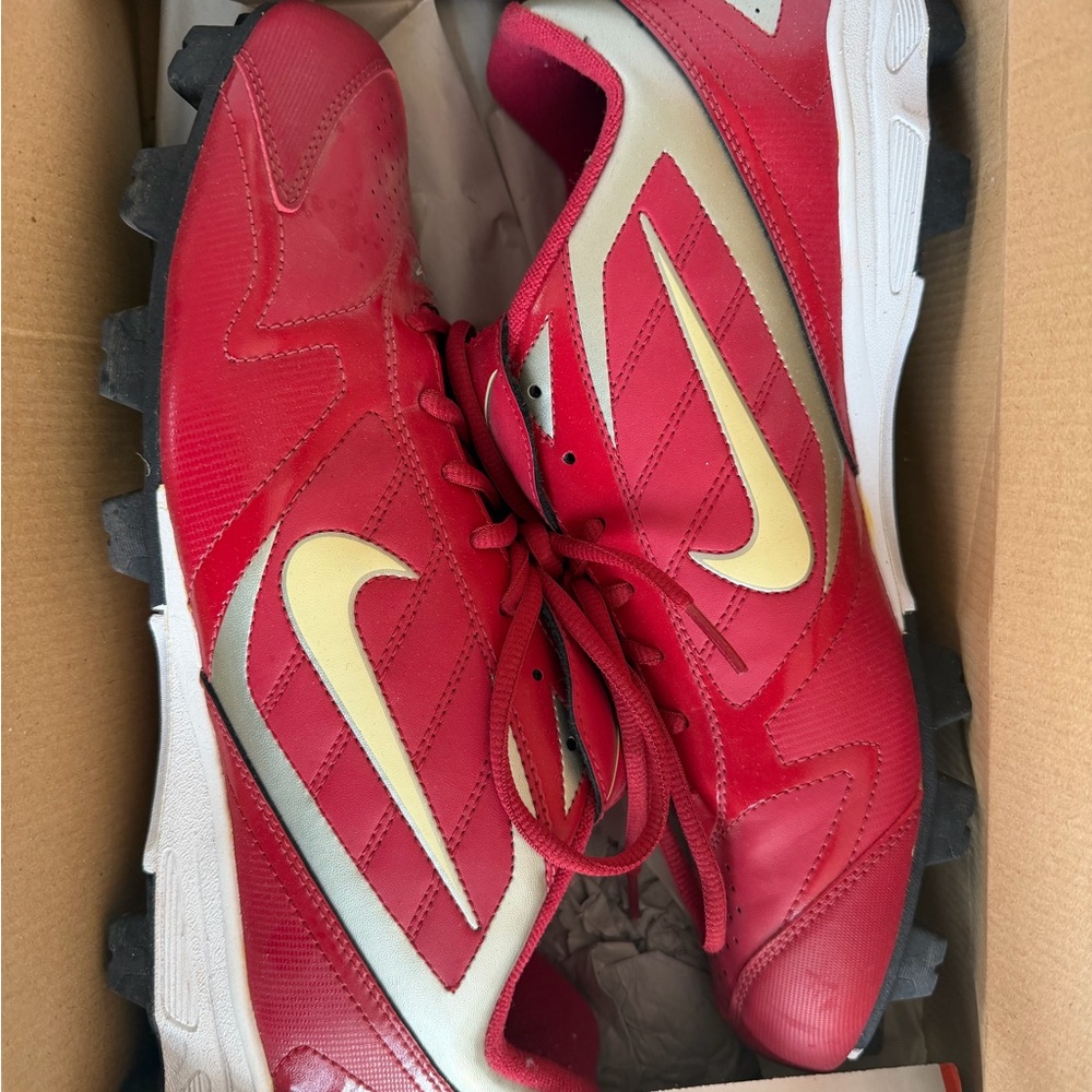 Nike Red Baseball Cleats with Gold Swoosh size 13